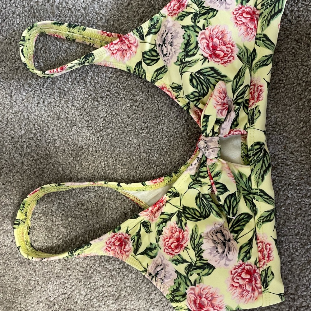 Floral bikini top